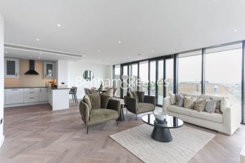 3  bedrooms flat to rent in Merino Gardens, London Dock, Wapping, E1W-image 1