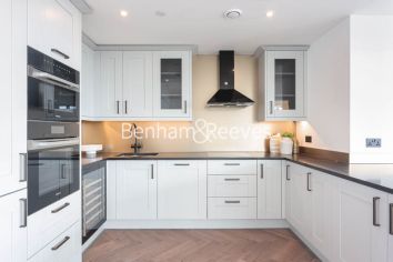 3  bedrooms flat to rent in Merino Gardens, London Dock, Wapping, E1W-image 2