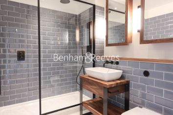 3  bedrooms flat to rent in Merino Gardens, London Dock, Wapping, E1W-image 4