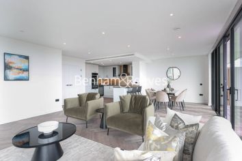 3  bedrooms flat to rent in Merino Gardens, London Dock, Wapping, E1W-image 9