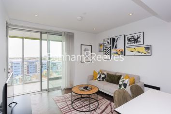 2  bedrooms flat to rent in Dawson House, Circus Road West, SW11-image 1