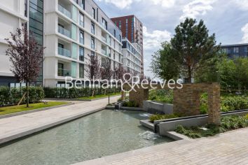 2  bedrooms flat to rent in Wandsworth Road, Nine Elms Point, SW8-image 17