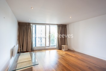 1  bedroom flat to rent in Winchester Road, Hampstead, NW3-image 1