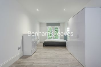 2  bedrooms flat to rent in Royal Drive, Friern Barnet, N11-image 19