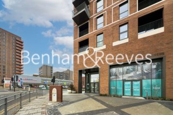 2  bedrooms flat to rent in The Hyde, West Hendon, NW9-image 15