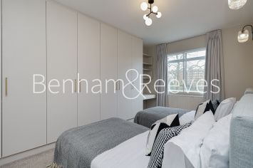 1  bedroom flat to rent in Montrose Court, Princes Gate, SW7-image 16