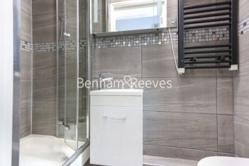 3  bedrooms flat to rent in Chelsea Manor Court, Chelsea, SW3-image 4