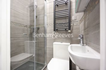 3  bedrooms flat to rent in Chelsea Manor Court, Chelsea, SW3-image 14