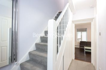 3  bedrooms flat to rent in Chelsea Manor Court, Chelsea, SW3-image 25