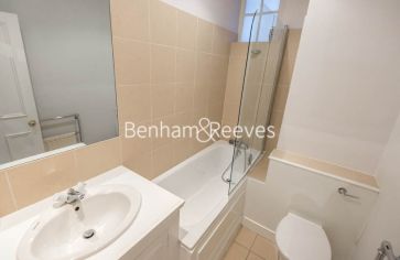 3  bedrooms flat to rent in Abingdon Road, Kensington, W8-image 4