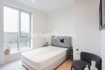 3  bedrooms flat to rent in Lillie Square, Earls Court, SW6-image 8