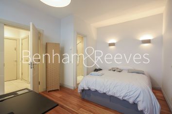 3  bedrooms flat to rent in Phillimore Walk, Kensington, W8-image 7
