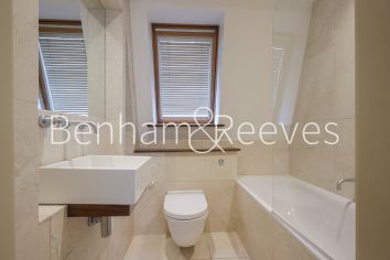 3  bedrooms flat to rent in Phillimore Walk, Kensington, W8-image 12