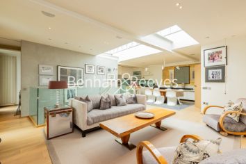3  bedrooms house to rent in Napier Place, Kensington, W14-image 1