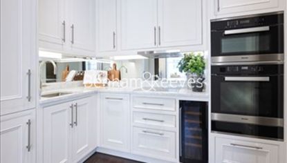 2  bedrooms flat to rent in Prince of Wales Terrace, Kensington, W8-image 2