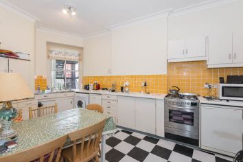 1  bedroom flat to rent in Kensington Court, Kensington, W8-image 6