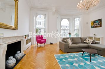 1  bedroom flat to rent in Cornwall Gardens, Kensington, SW7-image 1