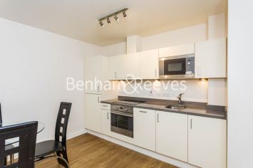 1  bedroom flat to rent in Heritage Avenue, Colindale, NW9-image 2