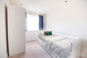 3  bedrooms flat to rent in Boulevard Drive, Colindale, NW9-image 11