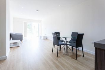 2  bedrooms flat to rent in Beaufort Square, Colindale, NW9-image 3