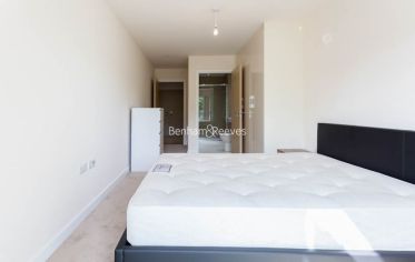 2  bedrooms flat to rent in Beaufort Square, Colindale, NW9-image 6