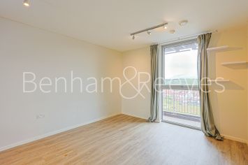 1  bedroom flat to rent in Mar House,The Hyde, NW9-image 5