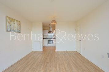 1  bedroom flat to rent in Mar House,The Hyde, NW9-image 8