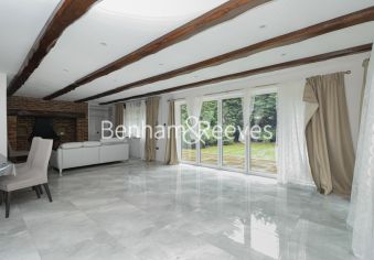 5  bedrooms house to rent in Swakeleys Road, Uxbridge, UB10-image 6