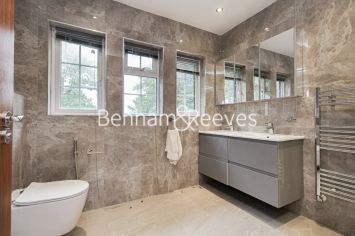 5  bedrooms house to rent in Swakeleys Road, Uxbridge, UB10-image 9