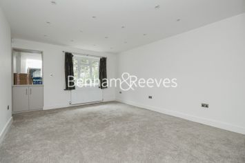 5  bedrooms house to rent in Swakeleys Road, Uxbridge, UB10-image 29