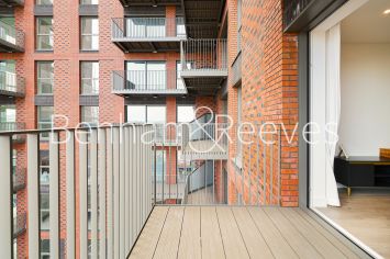 1  bedroom flat to rent in Quay Walk, Grand Union, Wembley, HA0-image 9