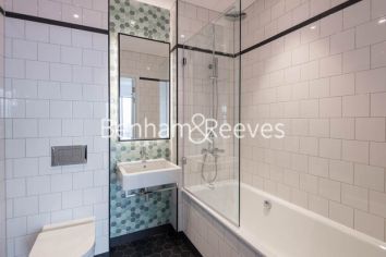 2  bedrooms flat to rent in London City Island, Botanic Square, E14-image 7