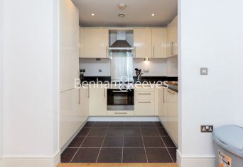 1  bedroom flat to rent in Indescon Square, Canary Wharf, E14-image 2
