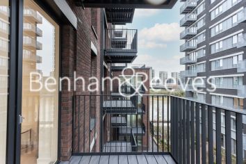 Studio flat to rent in Goodluck Hope Walk, Canary wharf, E14-image 7