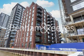 Studio flat to rent in Goodluck Hope Walk, Canary wharf, E14-image 9
