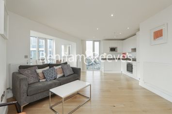 3  bedrooms flat to rent in High Street, Stratford, E15-image 1