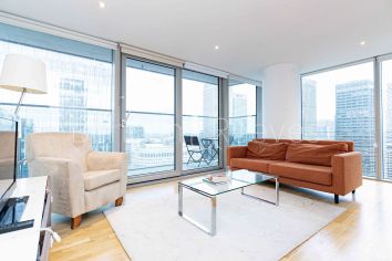 2  bedrooms flat to rent in Marsh Wall, Canary Wharf, E14-image 1