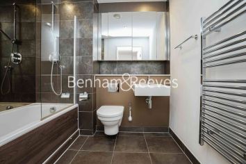1  bedroom flat to rent in west tower, Canary Wharf, E14-image 4