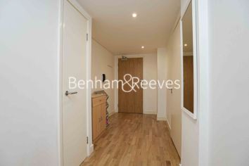 1  bedroom flat to rent in west tower, Canary Wharf, E14-image 21