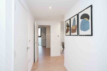 2  bedrooms flat to rent in One Thames Quay, Canary wharf, E14-image 9