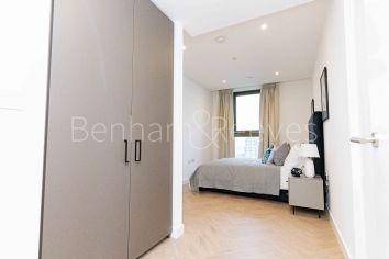 2  bedrooms flat to rent in One Thames Quay, Canary wharf, E14-image 16