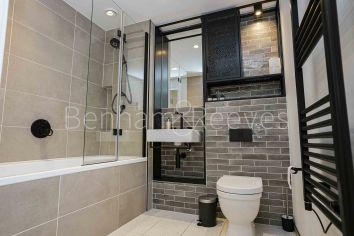 1  bedroom flat to rent in Hawser Lane, Poplar riverside, E14-image 7