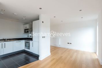 2  bedrooms flat to rent in Fairthorn Road, Charlton, SE7-image 2