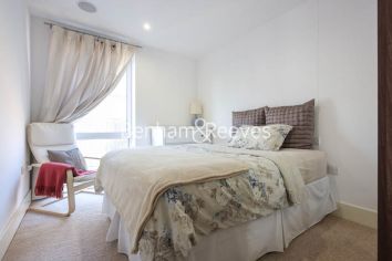 1  bedroom flat to rent in Major Draper Street, Royal Arsenal Riverside, SE18-image 3
