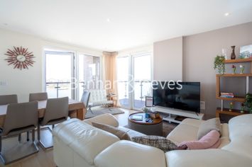 2  bedrooms flat to rent in Duke of Wellington Avenue, Royal Arsenal Riverside, SE18-image 7
